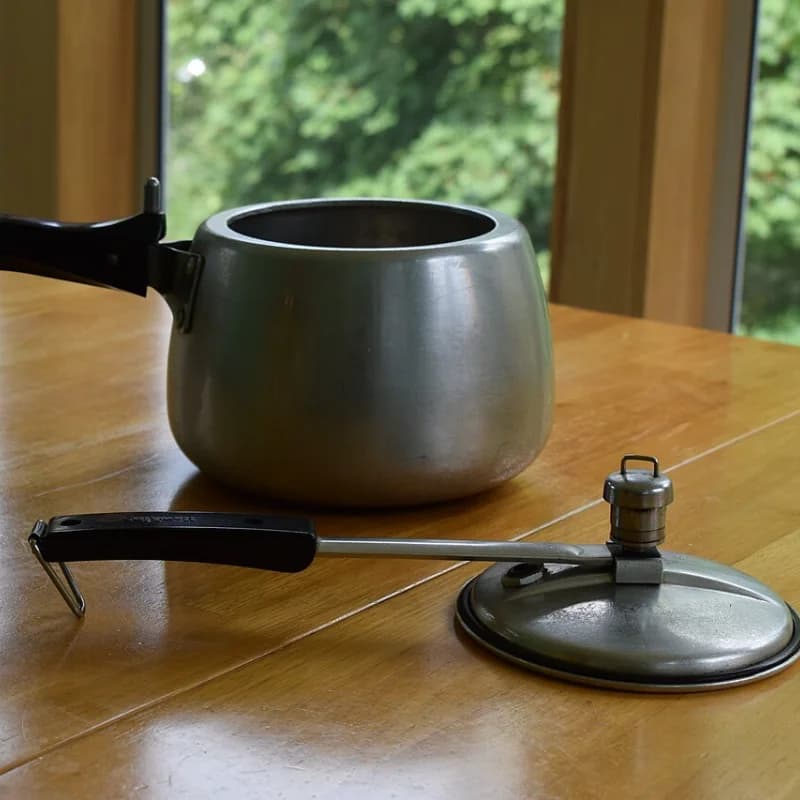 Hawkins Contura Aluminium Pressure Cooker